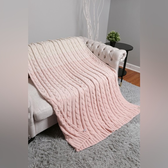 Comfy Luxe Pink Gradient Knit Reversible Ombré Ribbed Texture Blanket - Picture 1 of 1